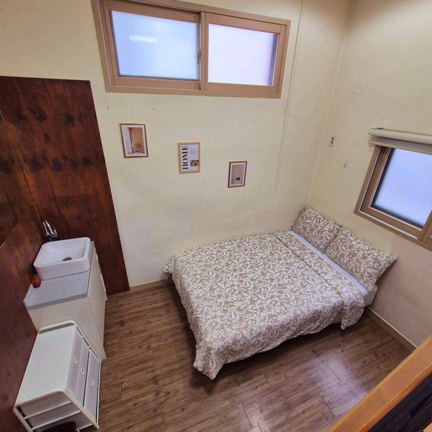Roi Guesthouse Seoul Bagian luar foto
