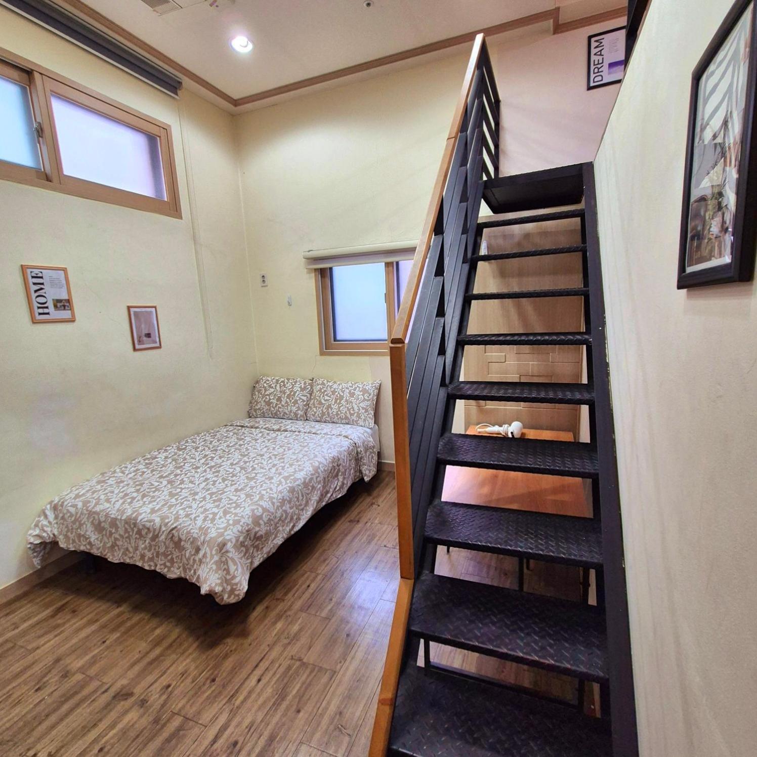 Roi Guesthouse Seoul Bagian luar foto